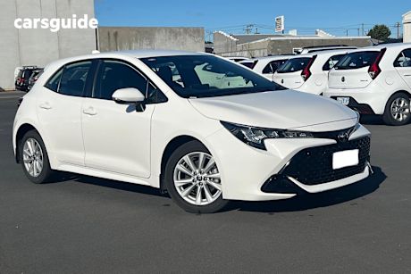 White 2022 Toyota Corolla Hatchback Ascent Sport