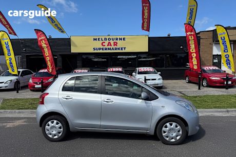 Silver 2007 Toyota Yaris Hatchback Yr