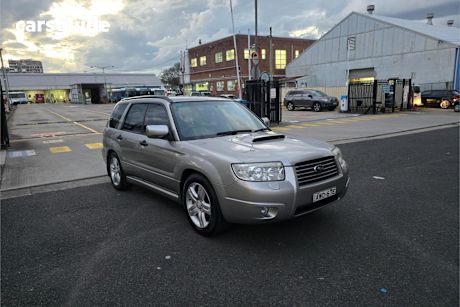 Grey 2005 Subaru Forester Wagon Xt