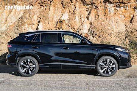 Black 2025 MG HS SUV HYBRID+ ESSENCE F