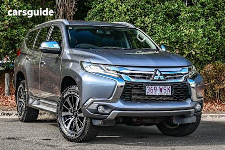 Silver 2016 Mitsubishi Pajero Sport SUV GLS 4X4