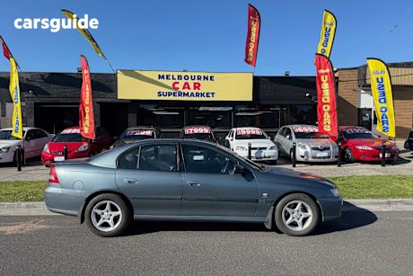 Blue 2005 Holden Commodore Sedan Executive