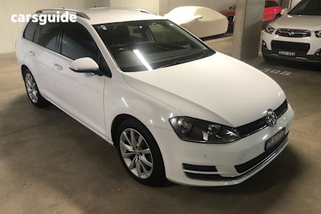 White 2016 Volkswagen Golf Wagon 110 Tdi Highline