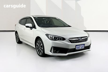 White 2023 Subaru Impreza Hatchback 2.0I Premium (Awd)