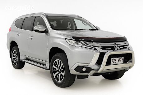 Silver 2018 Mitsubishi Pajero Sport SUV GLS 4X4