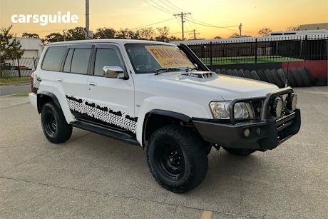 White 2008 Nissan Patrol Coil Cab Chassis St (4X4)