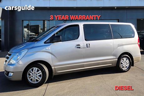Silver 2017 Hyundai Imax Wagon