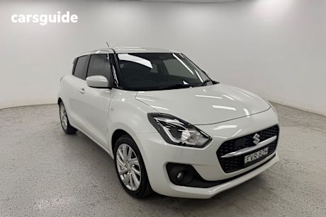 White 2022 Suzuki Swift Hatchback Glx Turbo