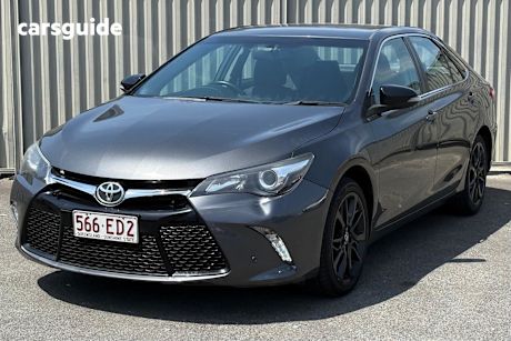 Grey 2017 Toyota Camry Sedan RZ F