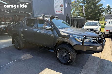 Grey 2016 Toyota Hilux Dual Cab Utility Sr5 (4X4)