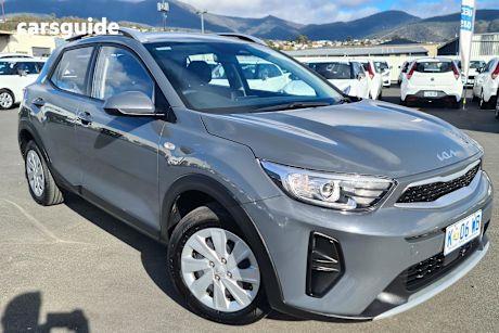 Grey 2023 Kia Stonic SUV S F