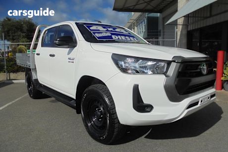White 2021 Toyota Hilux Double Cab Chassis Sr (4X4)