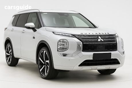 White 2024 Mitsubishi Outlander SUV PHEV EXCEED TOURER 4X4