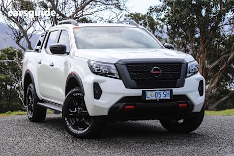 White 2024 Nissan Navara Ute Tray PRO-4X 4X4