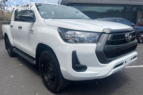White 2022 Toyota Hilux Ute Tray SR 4X4
