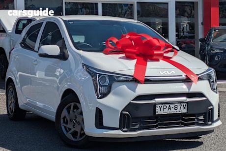 White 2024 Kia Picanto Hatch SPORT F