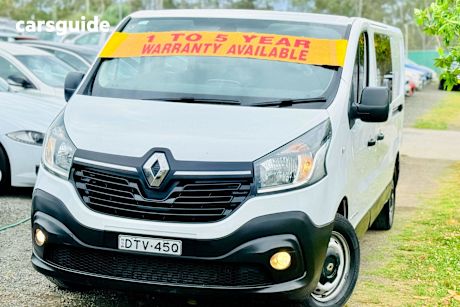 White 2016 Renault Trafic Van Lwb