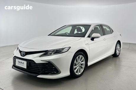 White 2023 Toyota Camry Sedan ASCENT F