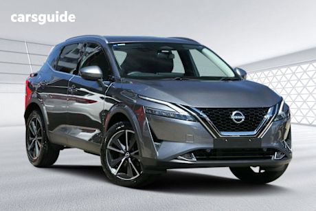 Grey 2024 Nissan Qashqai Wagon St-L