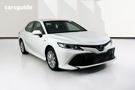 White 2020 Toyota Camry Sedan Ascent Hybrid