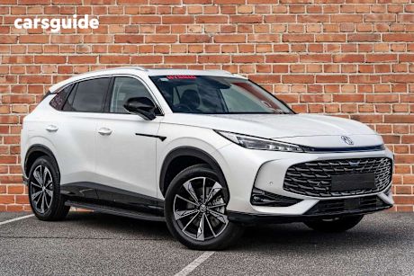 White 2025 MG HS SUV SUPER HYBRID EXCITE F