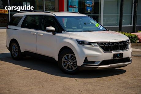 White 2022 Kia Carnival Wagon S