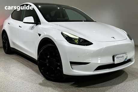 White 2023 Tesla Model Y SUV REAR-WHEEL DRIVE R