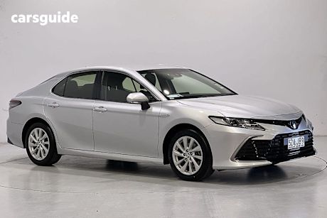 Silver 2024 Toyota Camry Sedan ASCENT F