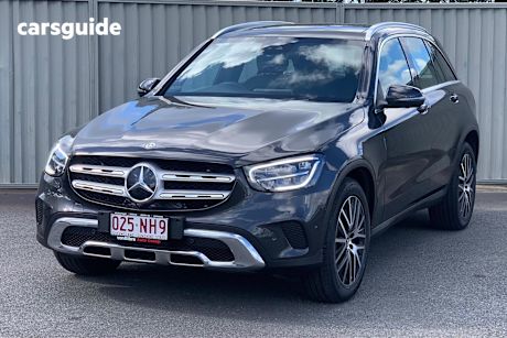 Grey 2022 Mercedes-Benz GLC-Class SUV GLC200 R
