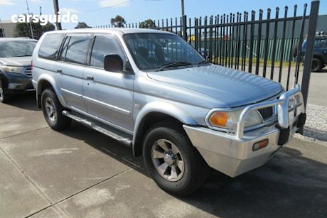 Silver 2004 Mitsubishi Challenger Wagon (4X4)