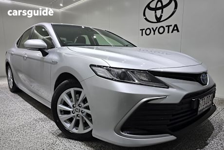 Silver 2023 Toyota Camry Sedan ASCENT F