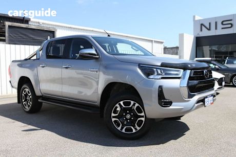 Silver 2020 Toyota Hilux Double Cab Chassis Sr5 (4X4)