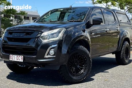 Black 2017 Isuzu D-MAX Crew Cab Utility Ls-M Hi-Ride (4X4)