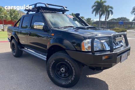 Black 2012 Nissan Navara Ute Tray ST-R 4X4