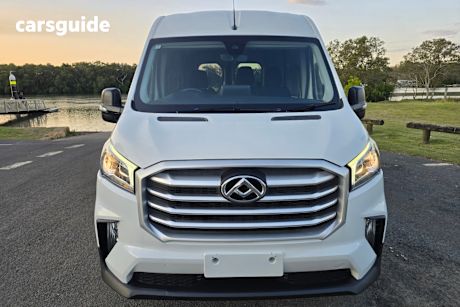 White 2022 LDV Deliver 9 Commercial