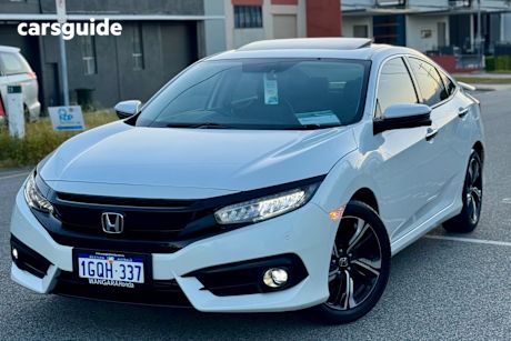 White 2018 Honda Civic Sedan Rs