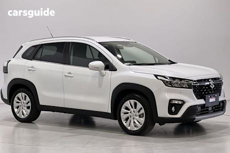 White 2023 Suzuki S-Cross Hatch GL+ 4X4