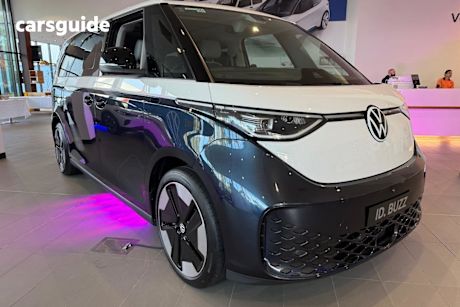 Blue 2025 Volkswagen ID. Buzz Wagon Pro Lwb