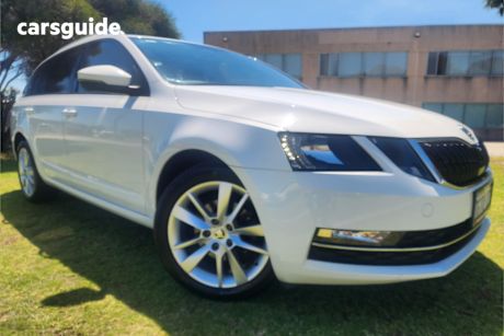 White 2019 Skoda Octavia Wagon 110 Tsi