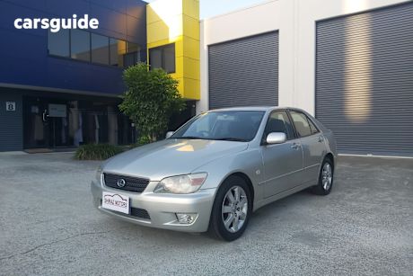Silver 2002 Lexus IS200 Sedan