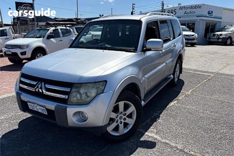 Silver 2007 Mitsubishi Pajero Wagon Vr-X Lwb (4X4)
