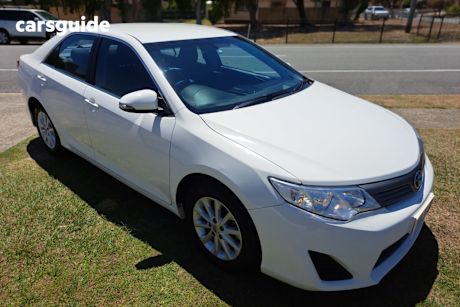 White 2015 Toyota Camry Sedan Altise