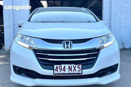 White 2015 Honda Odyssey Wagon Vti