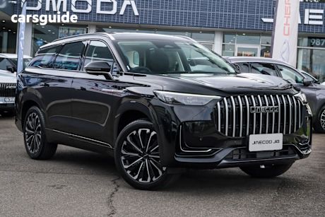 Black 2025 Jaecoo J8 SUV TRACK F