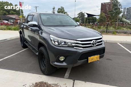 Grey 2016 Toyota Hilux Dual Cab Utility Sr5 (4X4)