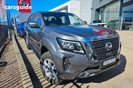 Grey 2024 Nissan Navara Dual Cab Pick-up St (4X4)