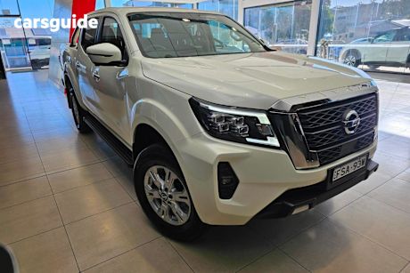 White 2024 Nissan Navara Dual Cab Pick-up St (4X4)