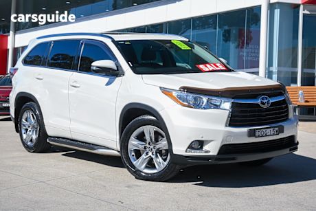 White 2015 Toyota Kluger Wagon Grande (4X4)