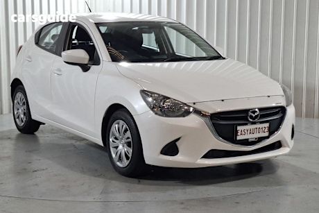 White 2016 Mazda 2 Hatchback Neo