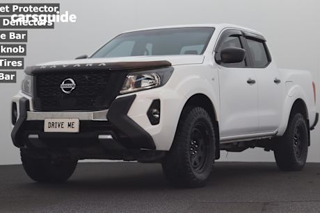 White 2021 Nissan Navara Dual Cab Pick-up Sl (4X4)
